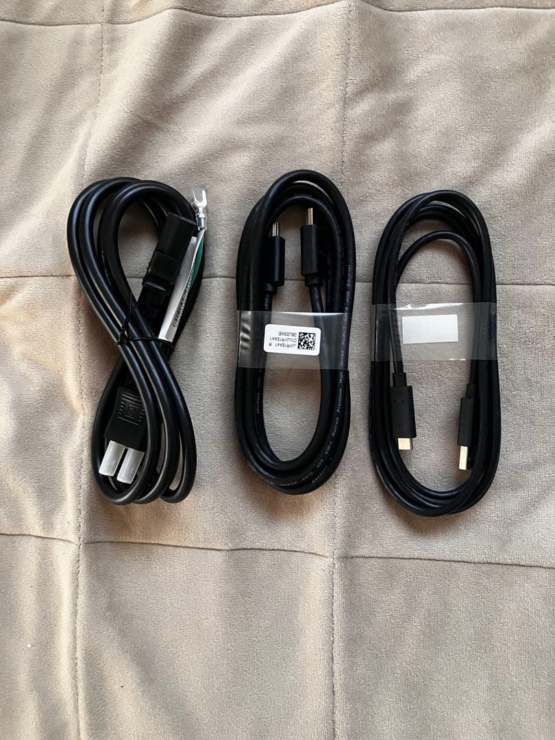 DELL U2720QM 27インチモニター　4K