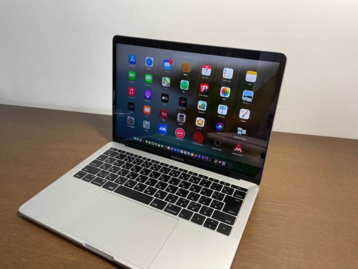 APPLE MacBookPro 13インチ 2016