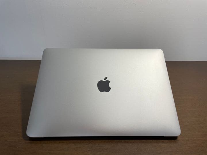 APPLE MacBookPro 13インチ 2016