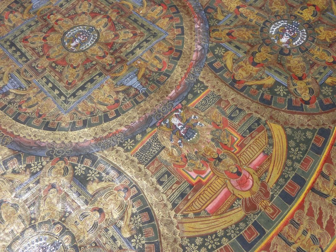 大サイズ　希少　肉筆　タンカ　チベット　黒兼彩　金彩　まくり　※説明必読願います