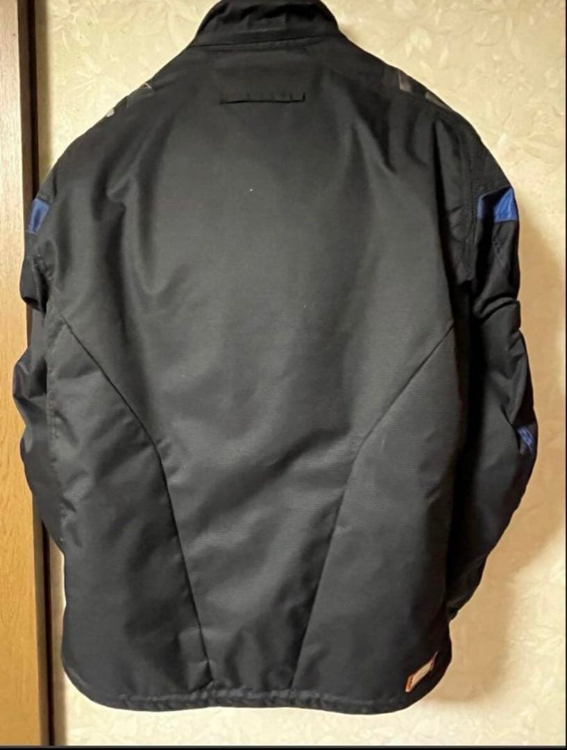 バイク用ジャケット 黒と青のコンビネーション　HYOD D3O