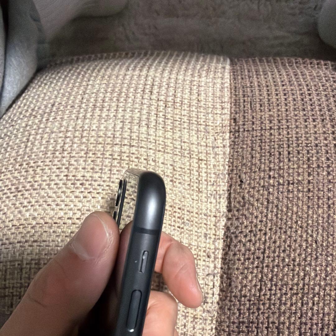 Apple iPhone 11 ブラック 本体(face id使えません)