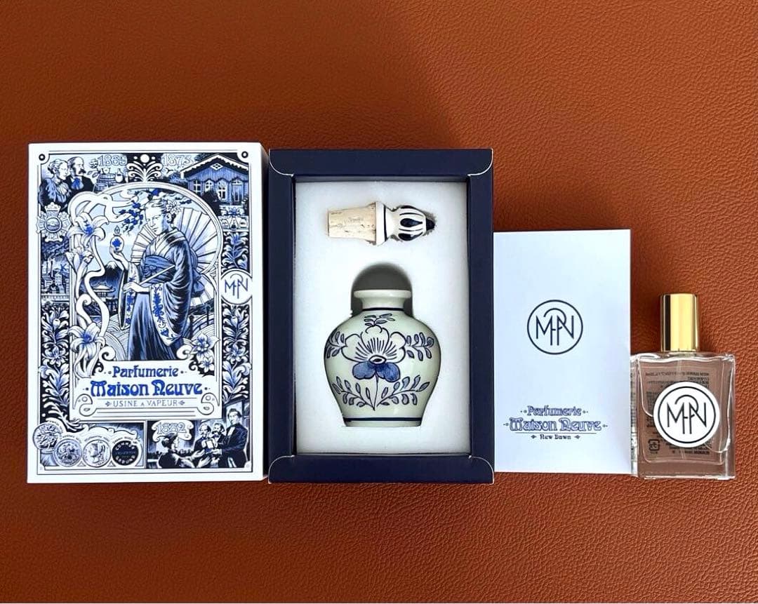 【最終価格！】大阪万博150個限定 オランダ館 香水 new dawn