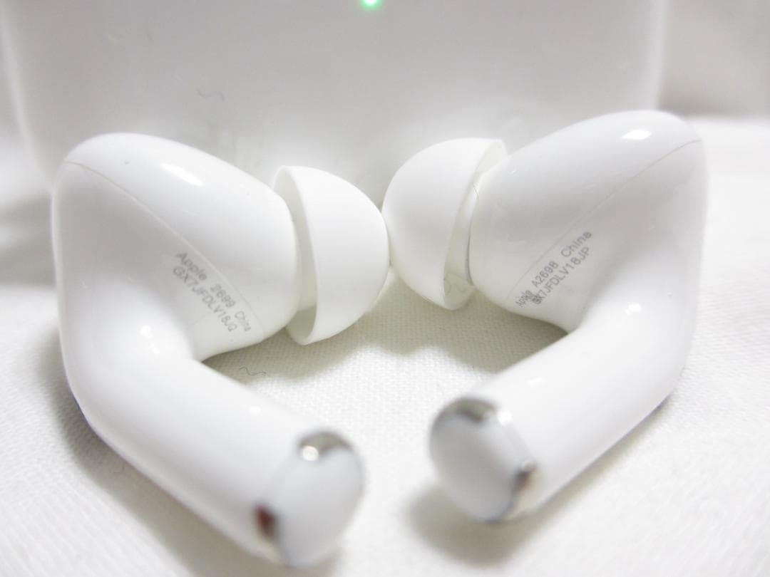 ★ Apple AirPods pro 第2世代A2698 ワイヤレスイヤホン