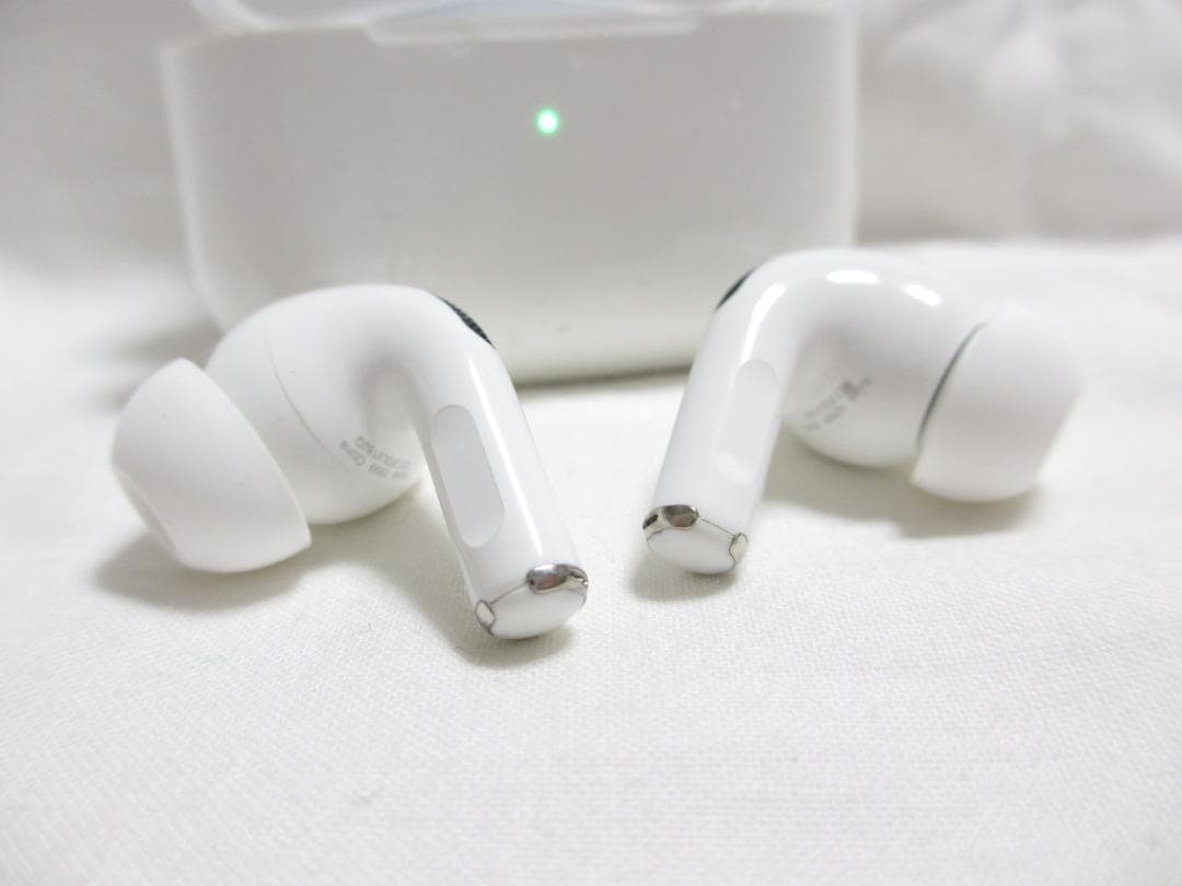 ★ Apple AirPods pro 第2世代A2698 ワイヤレスイヤホン