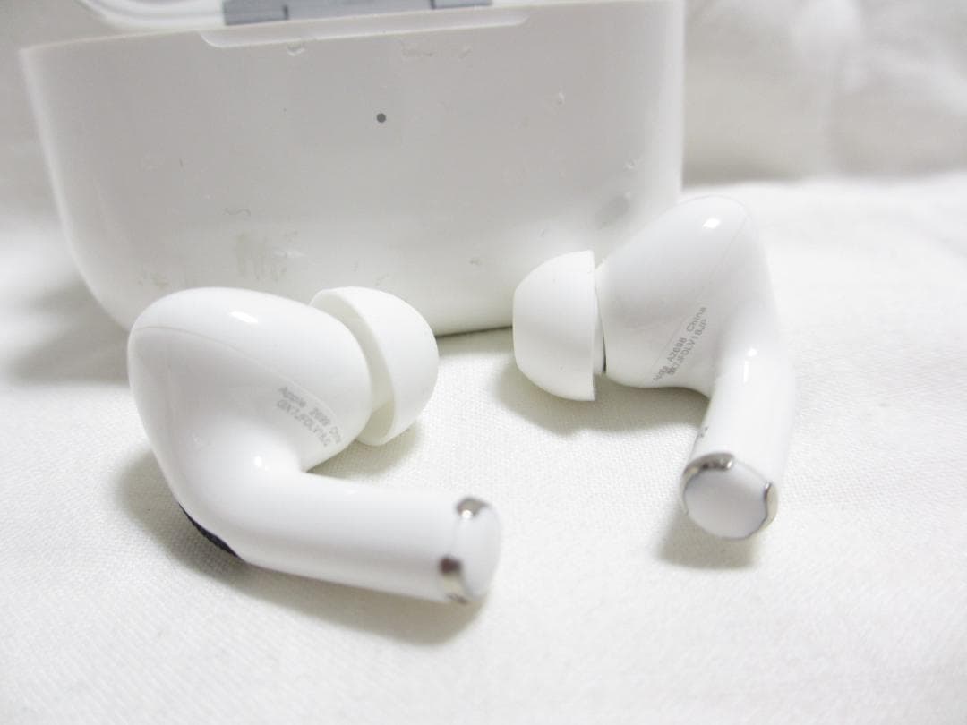 ★ Apple AirPods pro 第2世代A2698 ワイヤレスイヤホン