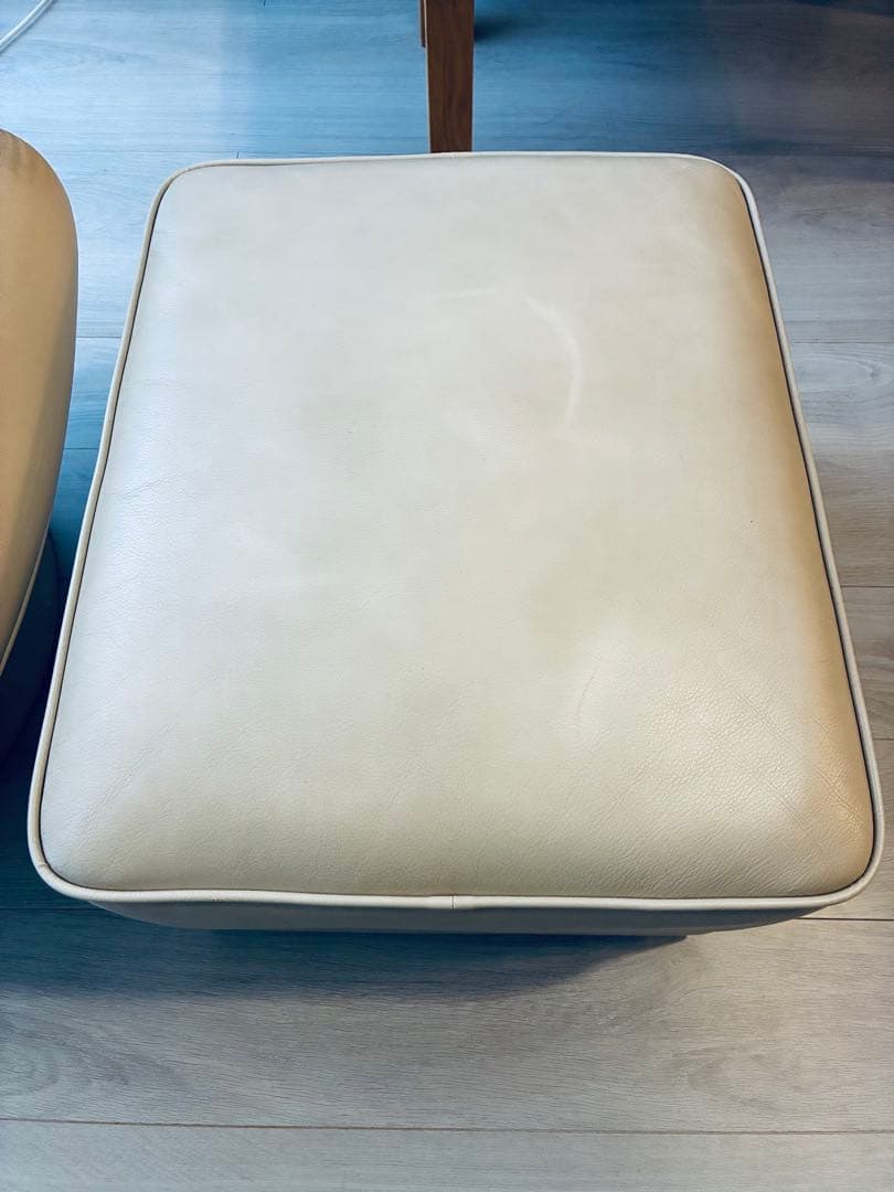 直接取引☆ karimoku カリモク家具 リクライニングソファ オットマン付