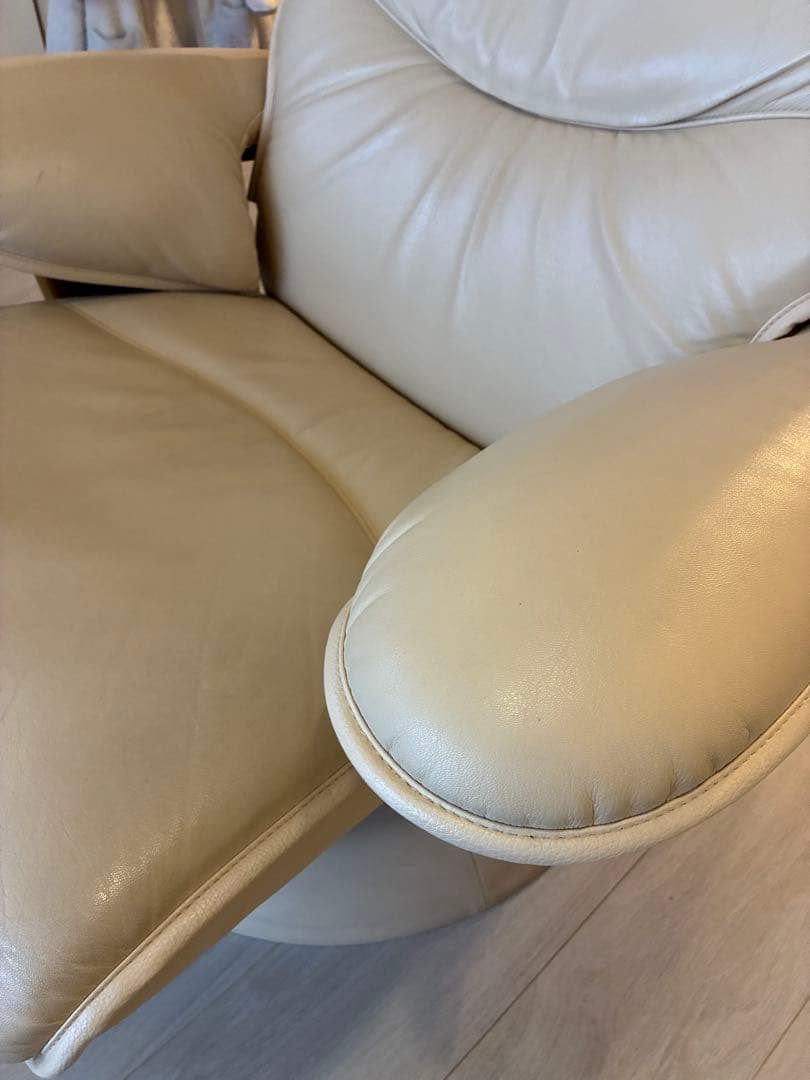 直接取引☆ karimoku カリモク家具 リクライニングソファ オットマン付