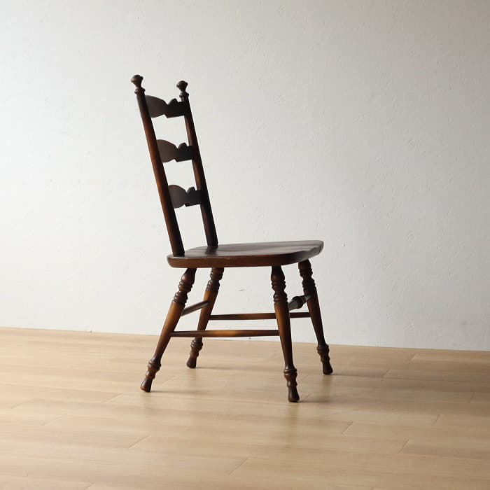 アンティーク 飛騨産業ウィンザーチェア ブナ材 キツツキ 無垢材②