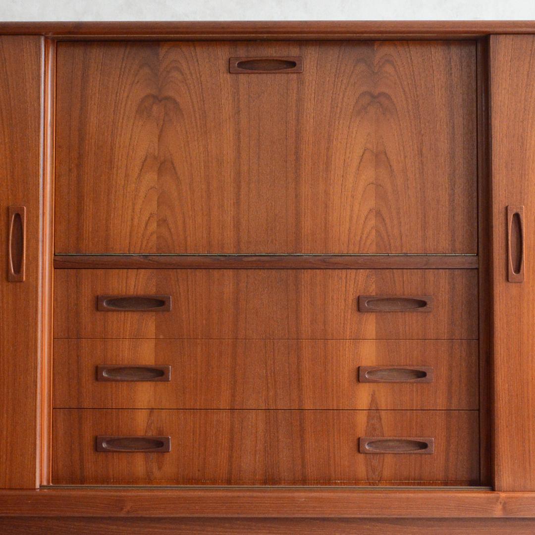 デンマーク 北欧ヴィンテージ チーク ローズウッド サイドボード キャビネット