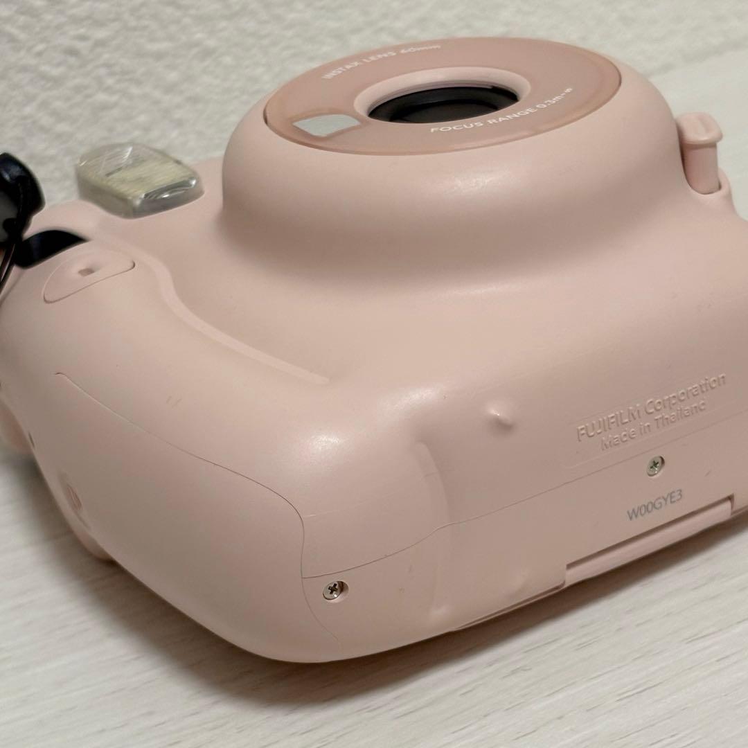 美品 FUJIFILM instax mini11 チェキ ピンク　動作確認済み