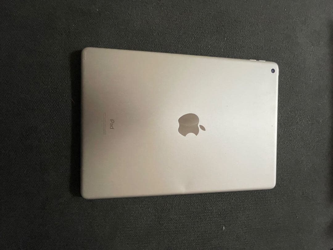 r*5様 ipad 7世代　32GB WIFIモデル　美品　完動品