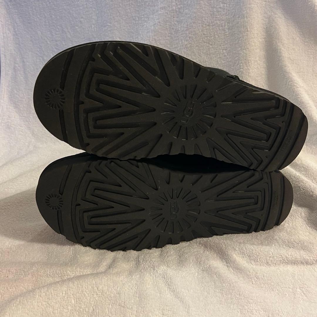 ブラックムートンブーツ