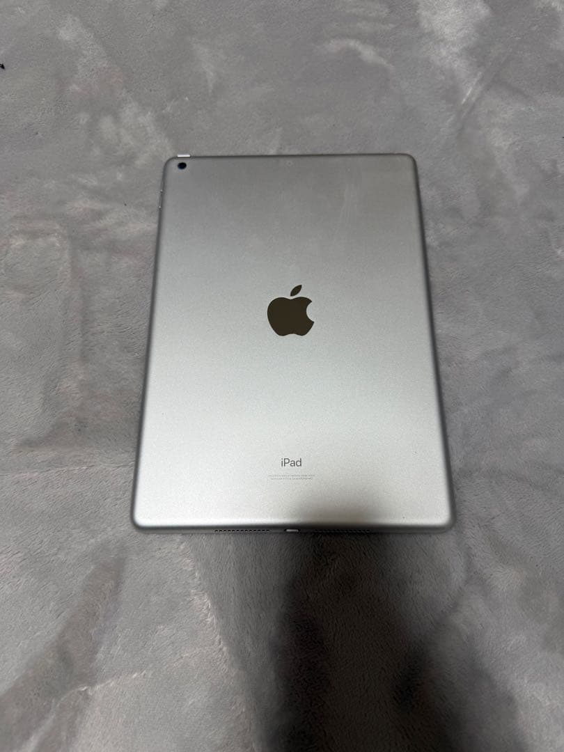 Apple iPad 第9世代 シルバー初期化済み