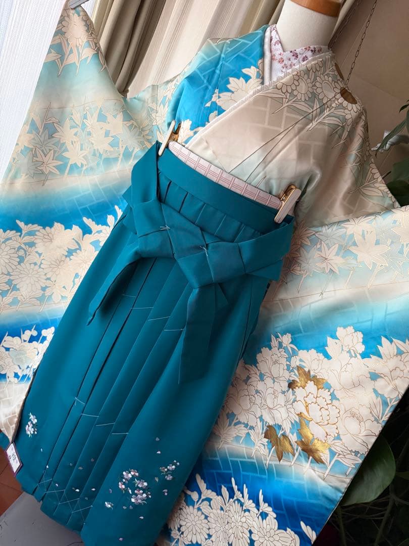 振袖フルセット アイボリー×ブルーグラデ 金箔金駒刺繍