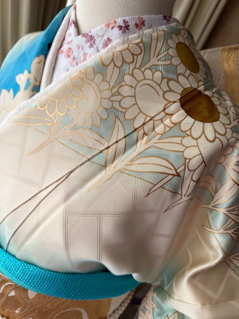振袖フルセット アイボリー×ブルーグラデ 金箔金駒刺繍