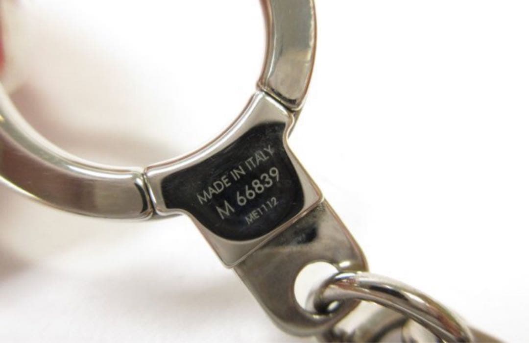 ルイヴィトン　イニシャル LV キーリング キーホルダー チャーム