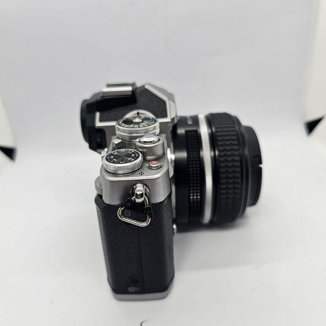 デジタルカメラ Nikon Z fc 28/2.8 SE Kit