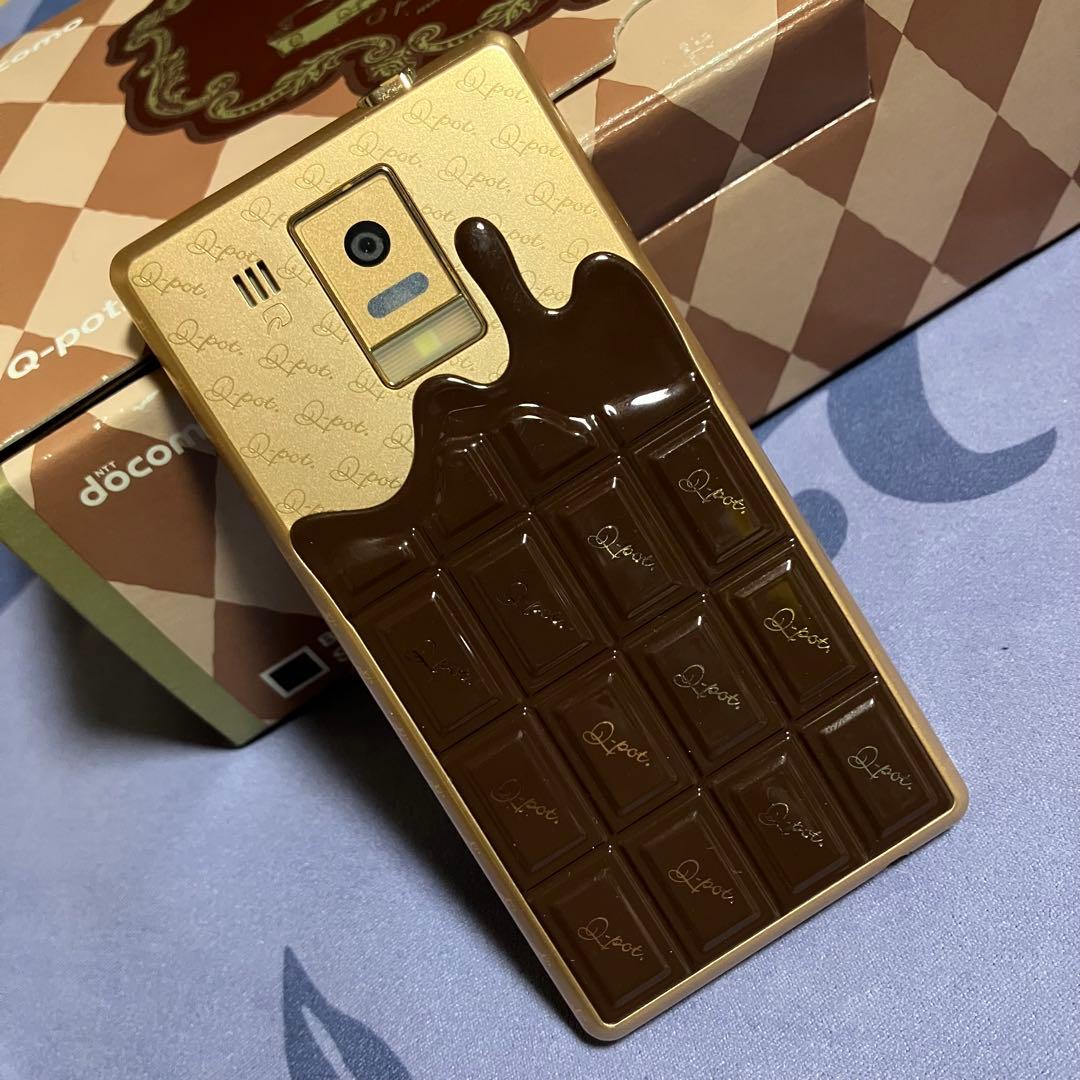 Q-pot Phone SH-04D 板チョコスマホ