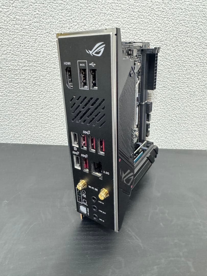 ASUS ROG Strix B650E-I ゲーミング WiFi AM5 D5