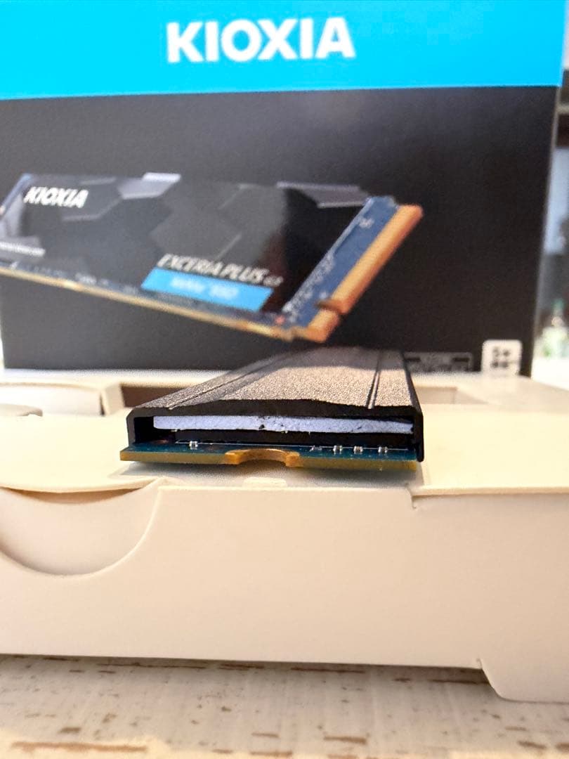 キオクシア SSD 2TB Gen4 / ヒートシンク付・外付け使用品