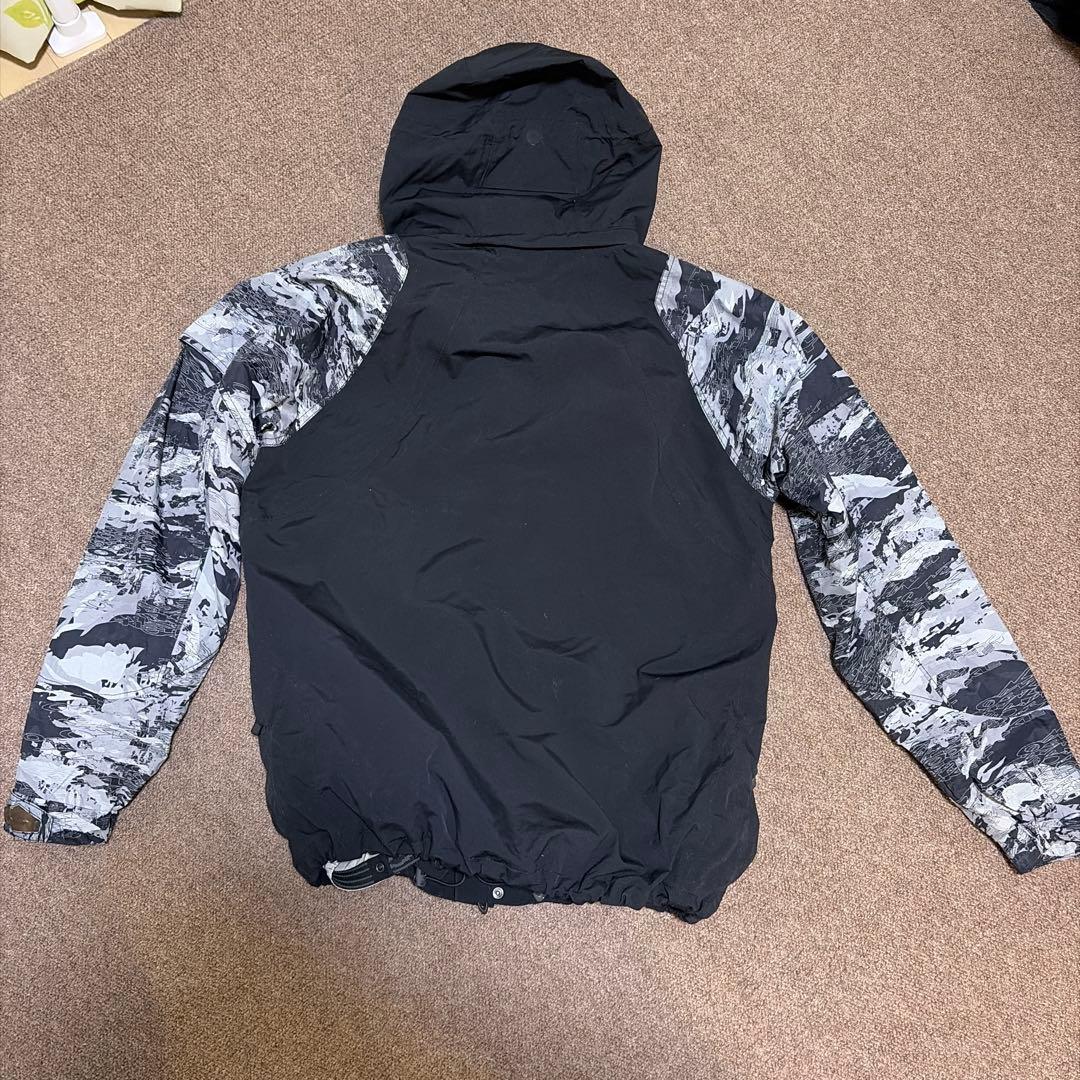 Oakley スキーウェア 黒/グレー 迷彩柄
