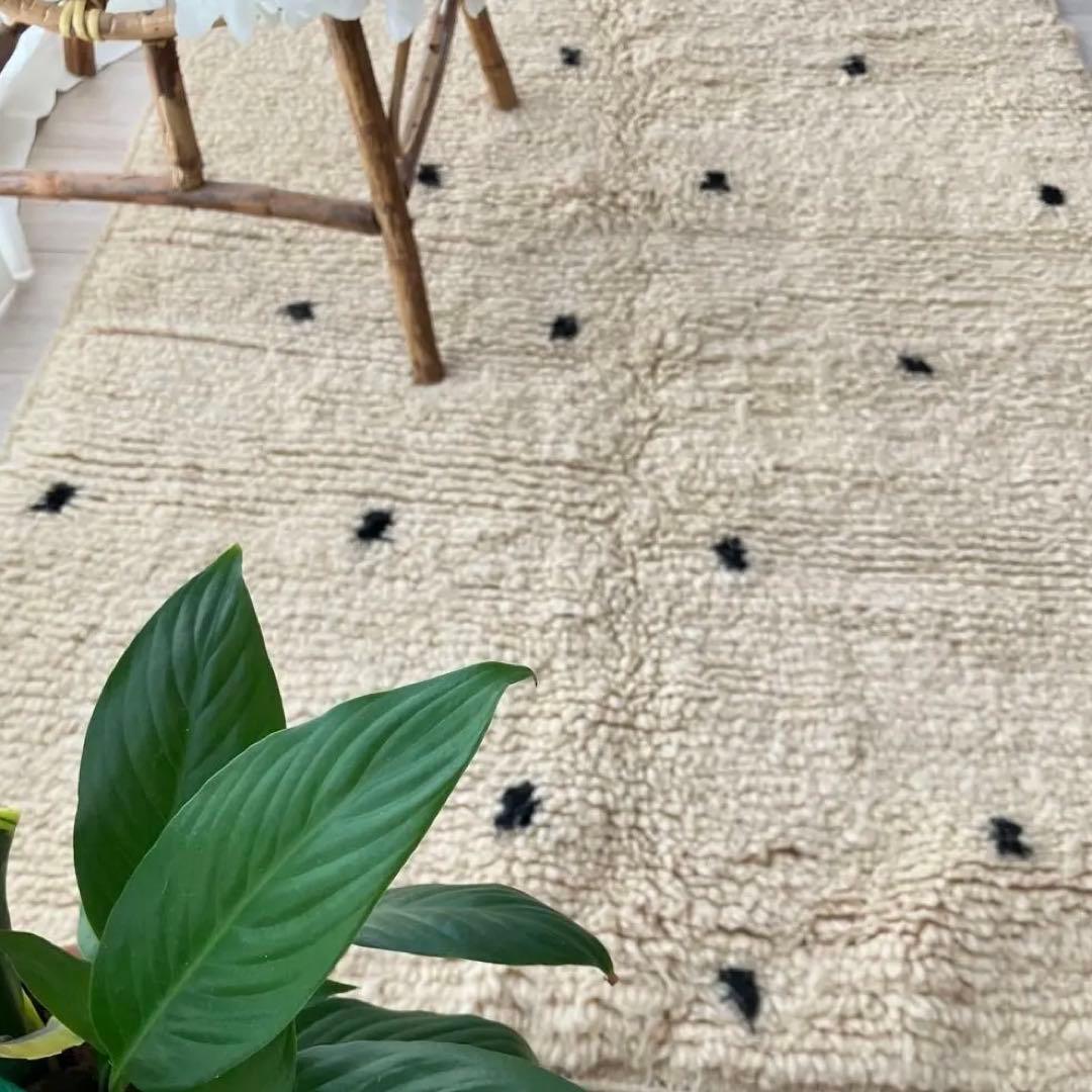 ドット90×142 オフホワイト　ブラック　モロッコラグ　トルコヴィンテージラグ