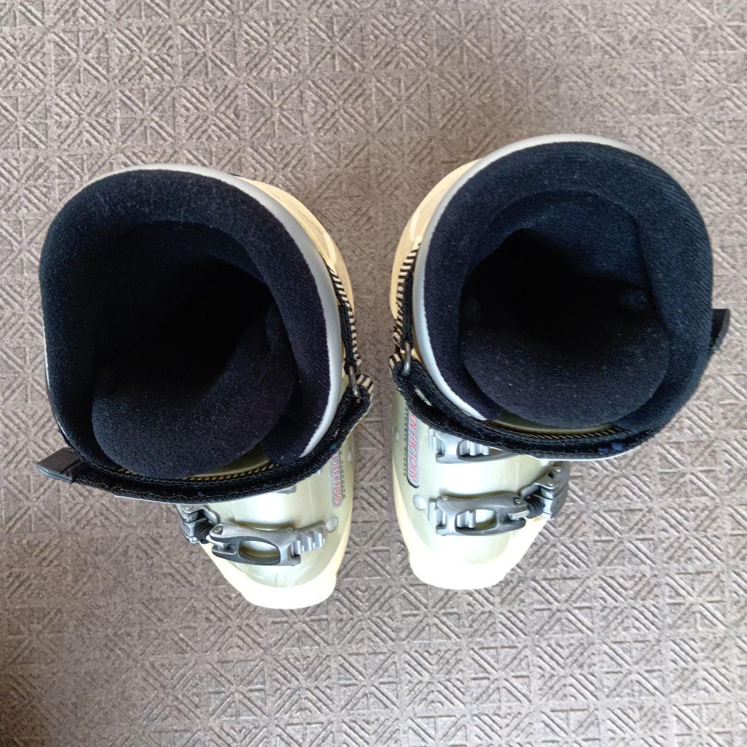 ショートスキー板とブーツセット