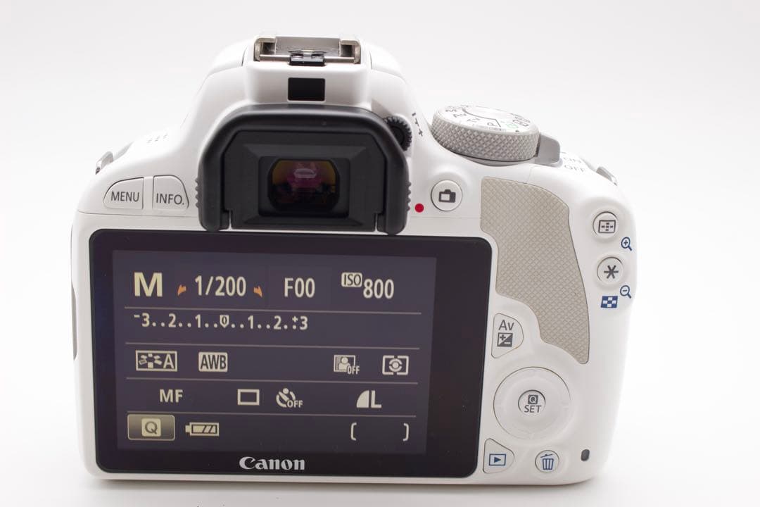 Canon EOS Kiss X7 ホワイト 純正レンズキット　スマホ転送　美品