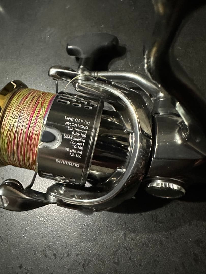 18 ステラ　C3000MHG スピニングリール