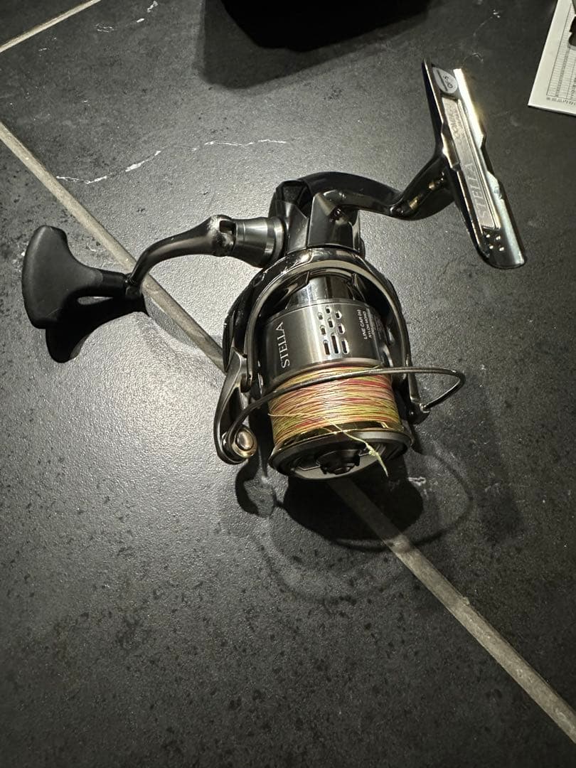 18 ステラ　C3000MHG スピニングリール