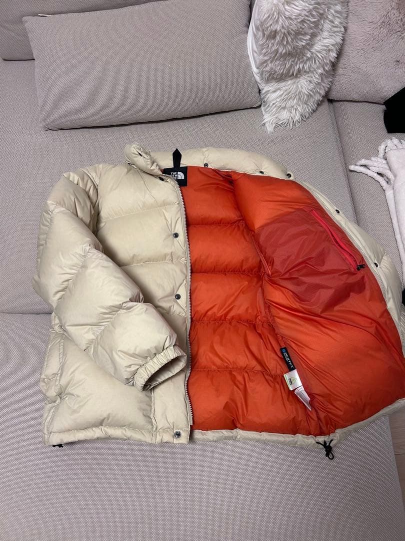 The North Face ダウンジャケット クリーム色