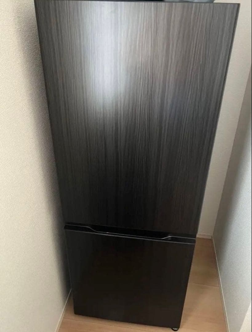 AQUAアクア200L冷蔵庫2023年製造ウッドブラックAQR-20E3 (K)