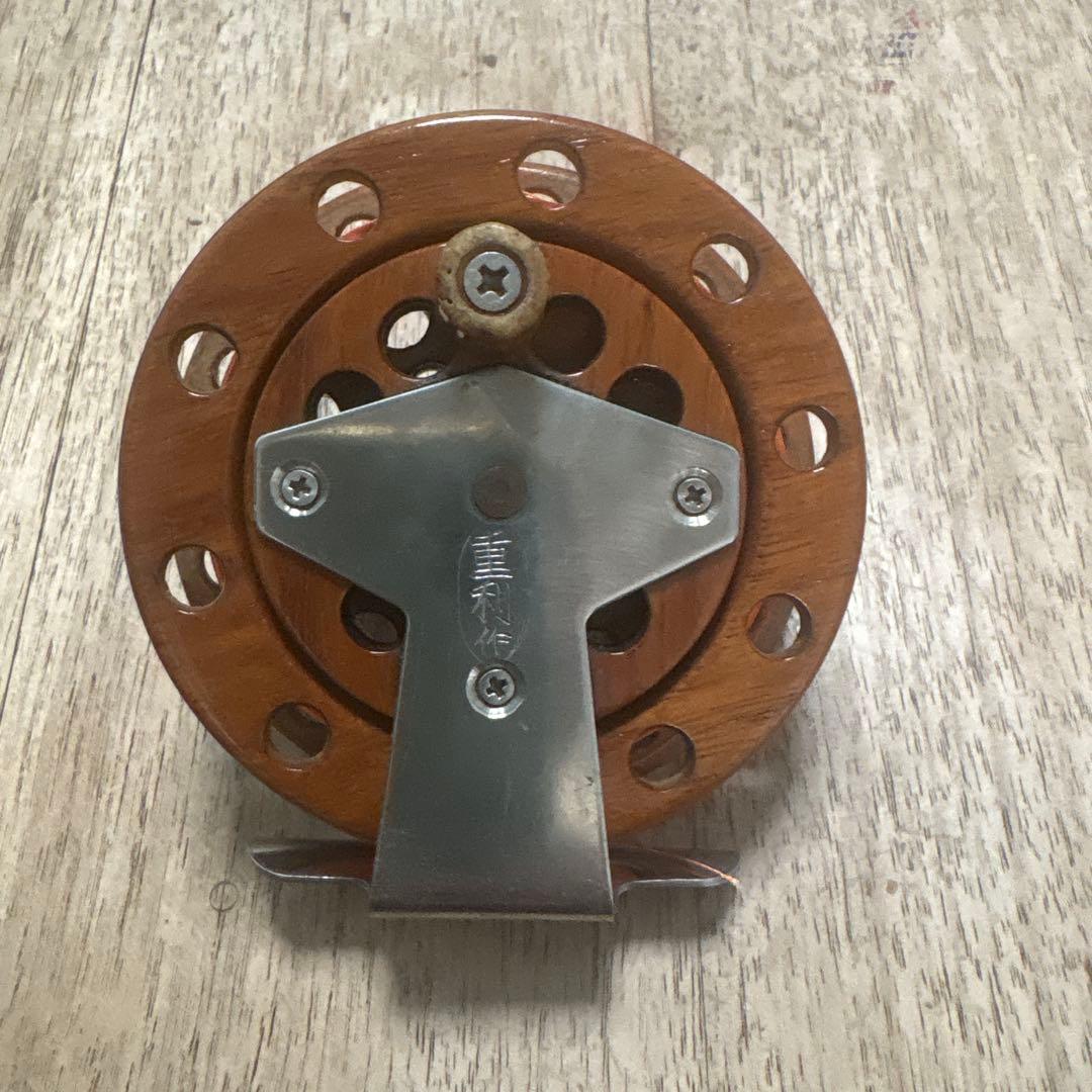 重利作　木製タイコリール黒鯛落とし込みヘチ釣り当時物[希少品]