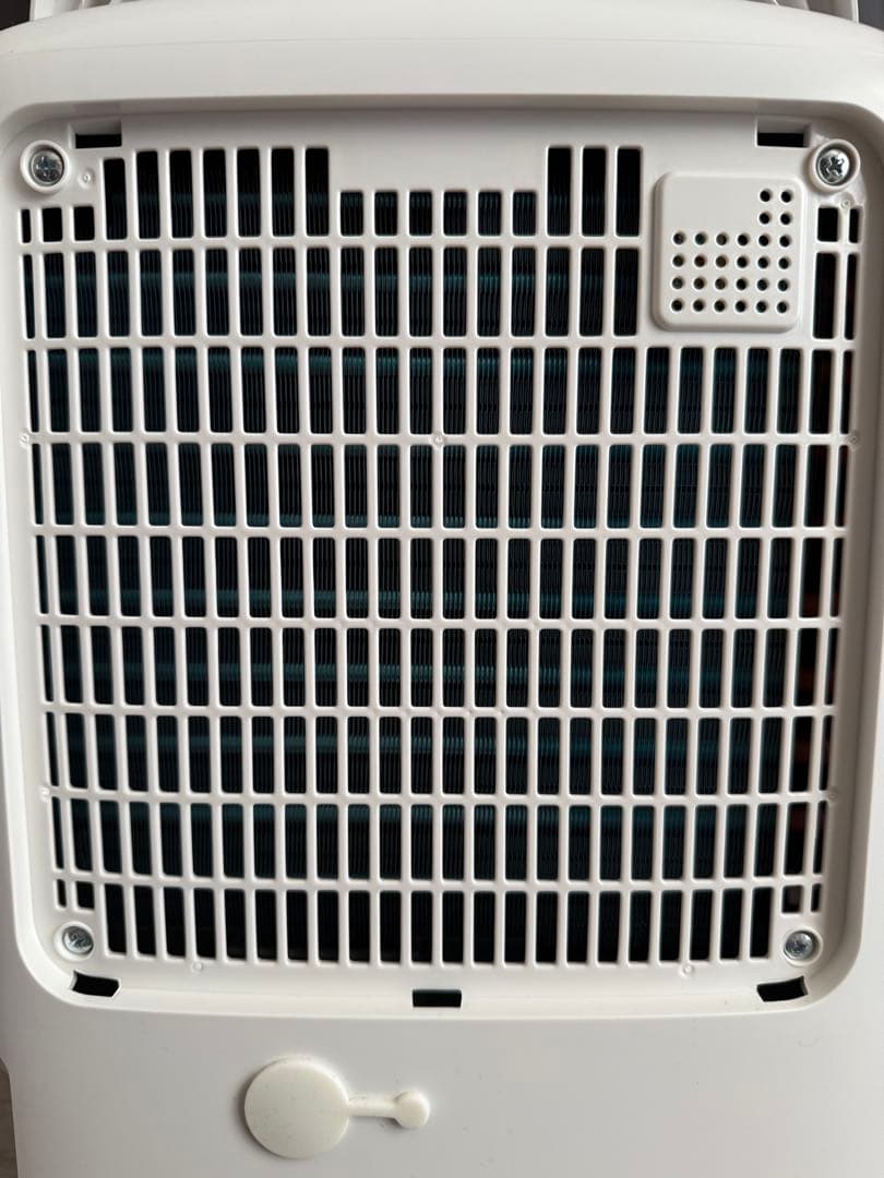 【2023年製】SHARP 除湿機 CV-P71 ホワイト 取扱説明書付