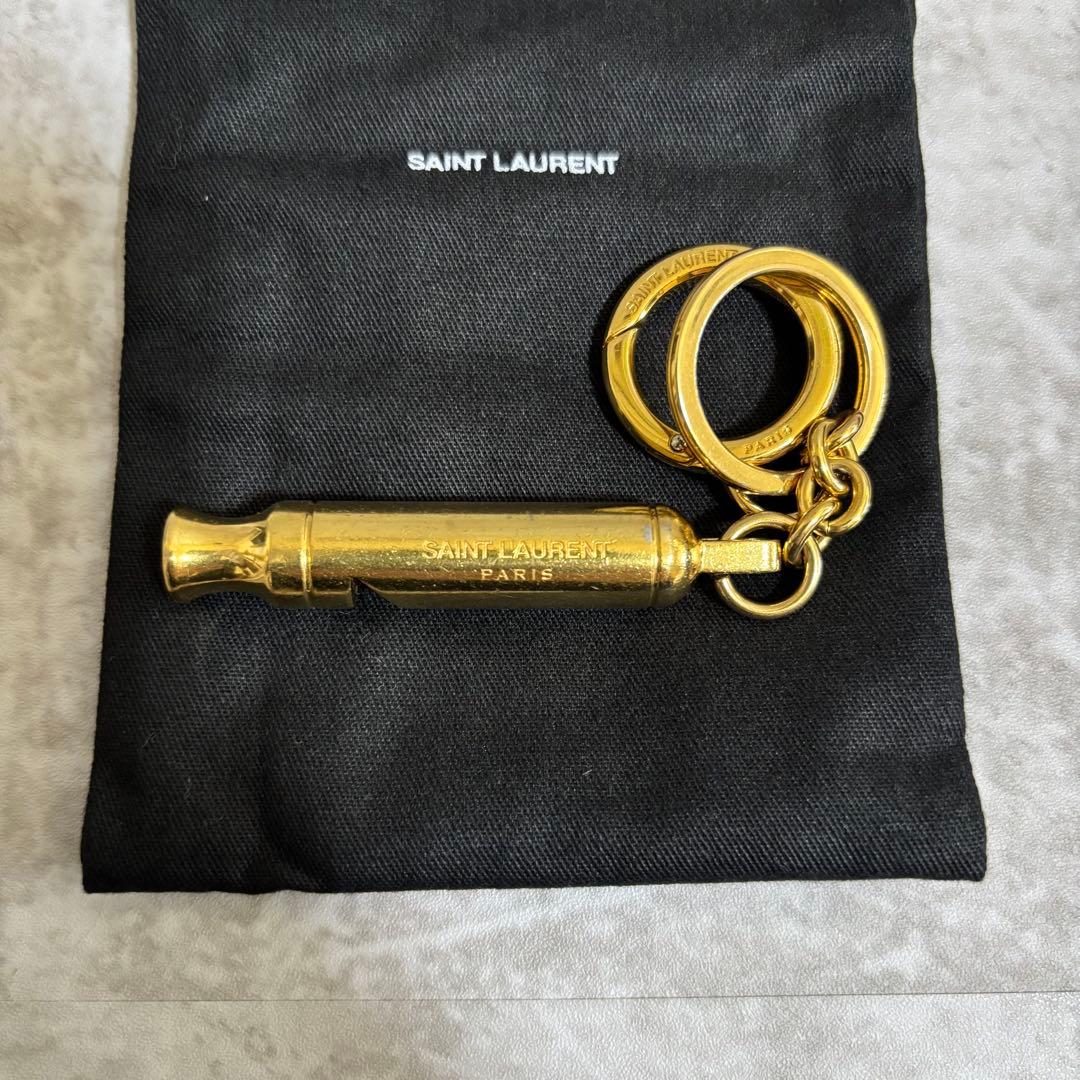 H154 良品✨サンローランパリ　キーホルダー　メタルホイッスル　笛　男女兼用