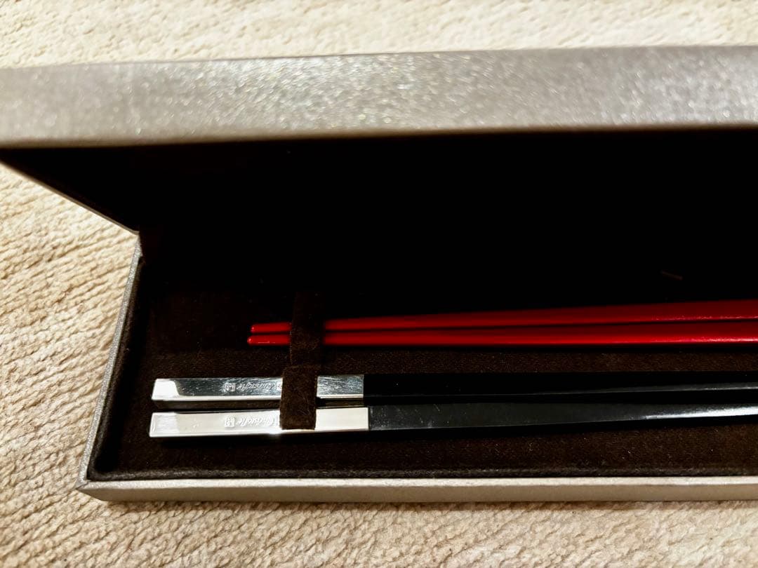 未使用！Christofle箸2膳セット、赤・黒色