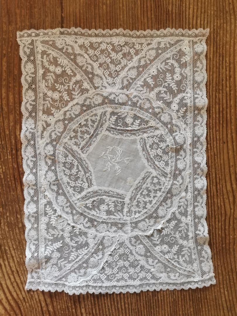 アンティークフランス ノルマンディーレース アップリケ タンバーチュールランナー