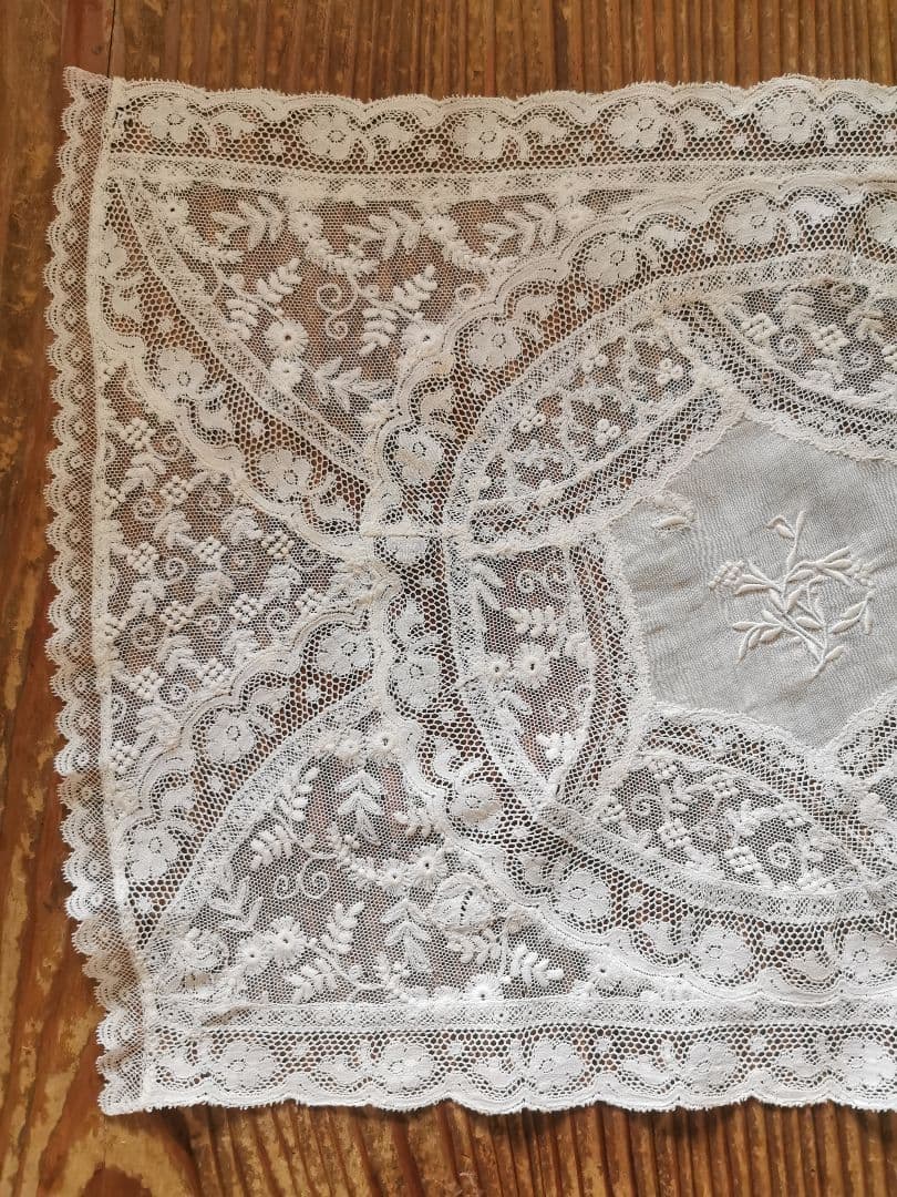 アンティークフランス ノルマンディーレース アップリケ タンバーチュールランナー