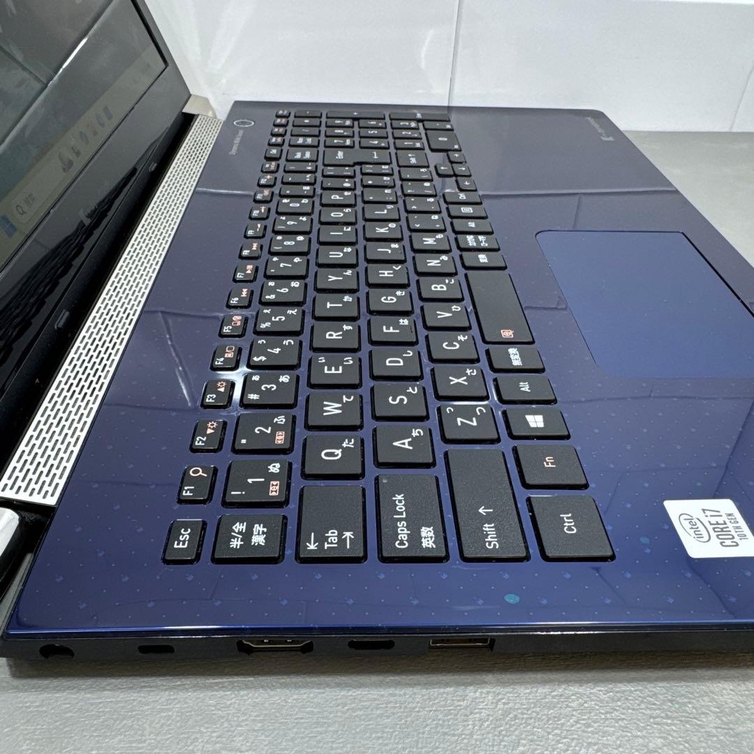 【極上】東芝スタイリッシュブル☘10世代i7☘️NVMe512メモリ16GB