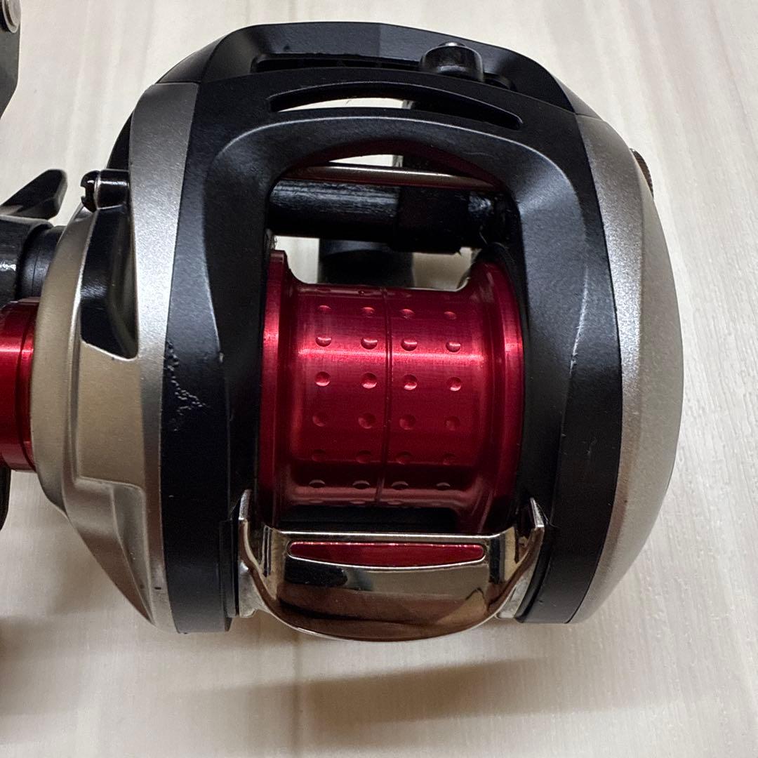 ダイワ　SVライトリミテッド　8.1 L