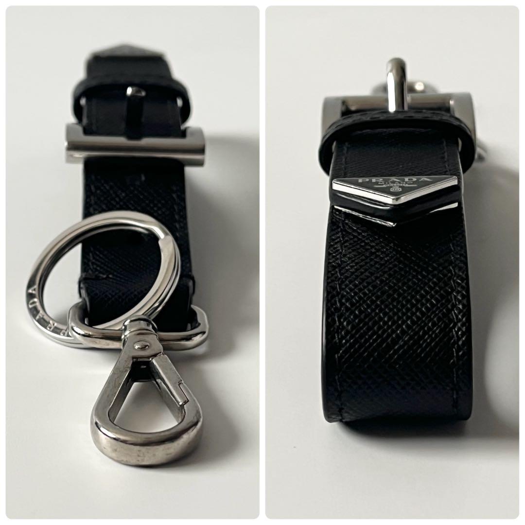 プラダ　トライアングルロゴ　キーホルダー　サフィアーノレザー　ブラック　チャーム