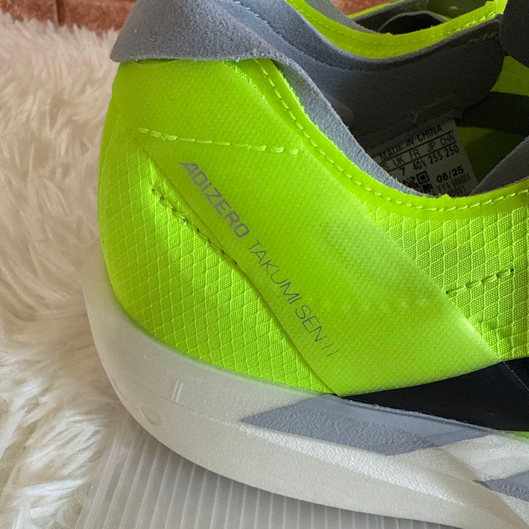 アディダス　アディゼロ タクミセン11 25.5cm