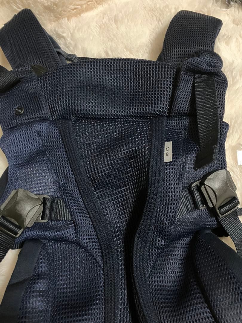 アップリカ　ラクリス　　コニー　抱っこ紐