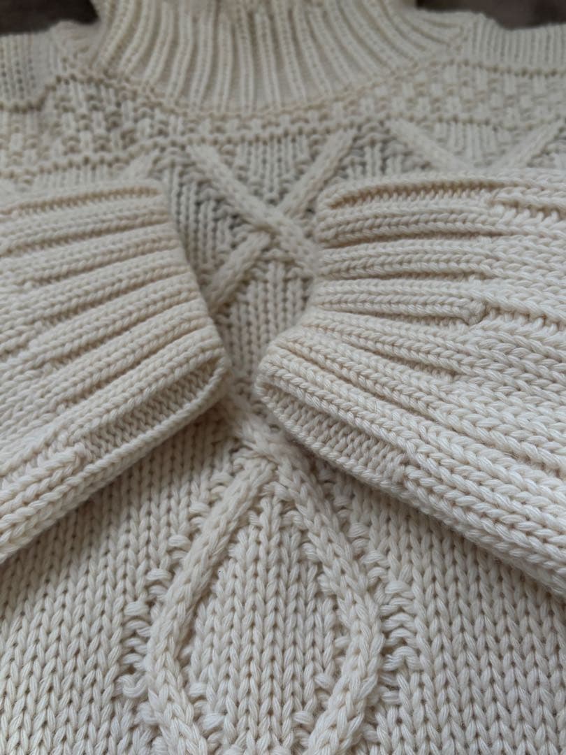 BOSS ボス Hugo Bossケーブルニットタートルネック