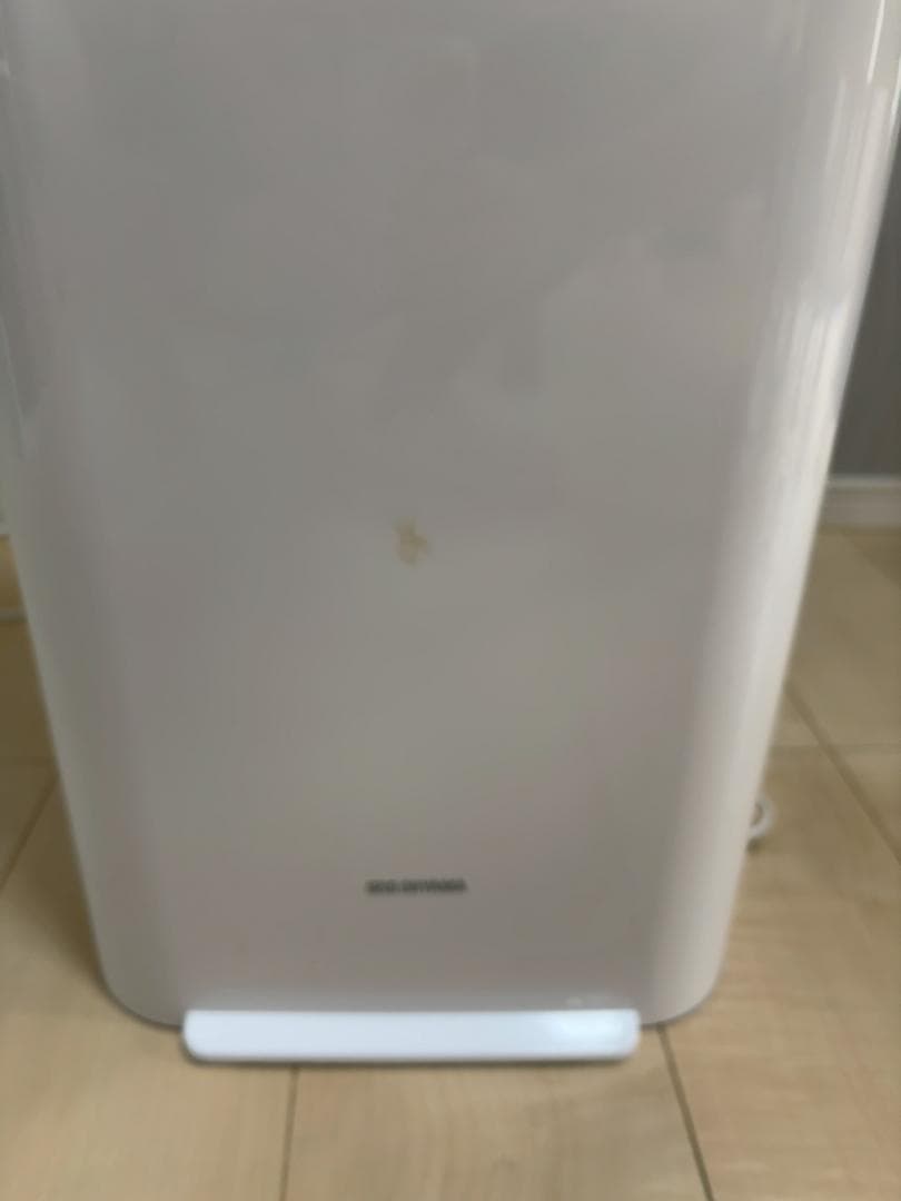 【引取歓迎】アイリスオーヤマ 除湿機　IJD-I50-WH