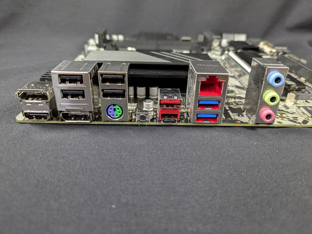 GIGABYTE B850M DS3H マザーボード AM5 AMD