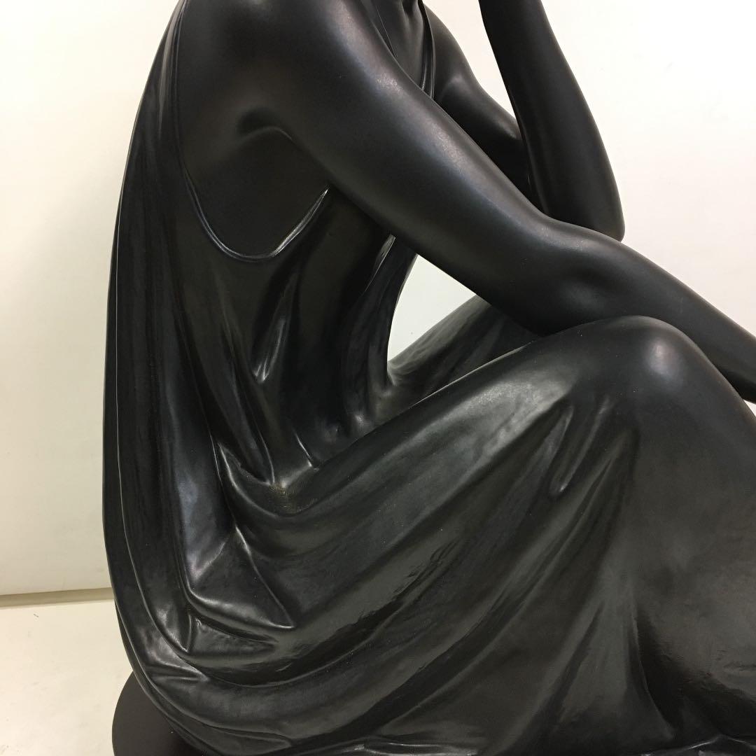 リヤドロLLADRO 女性像