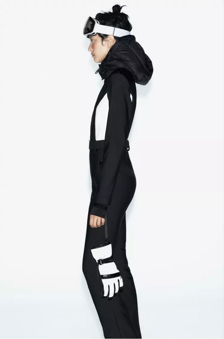 ZARA★新品★スキーコレクション　スキーウェア　テクニカルジャンプスーツ　XS