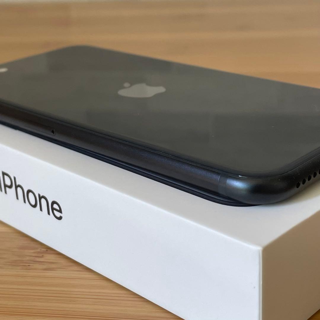 【美品・付属品未使用】Apple｜iPhone SE（第3世代）64GB